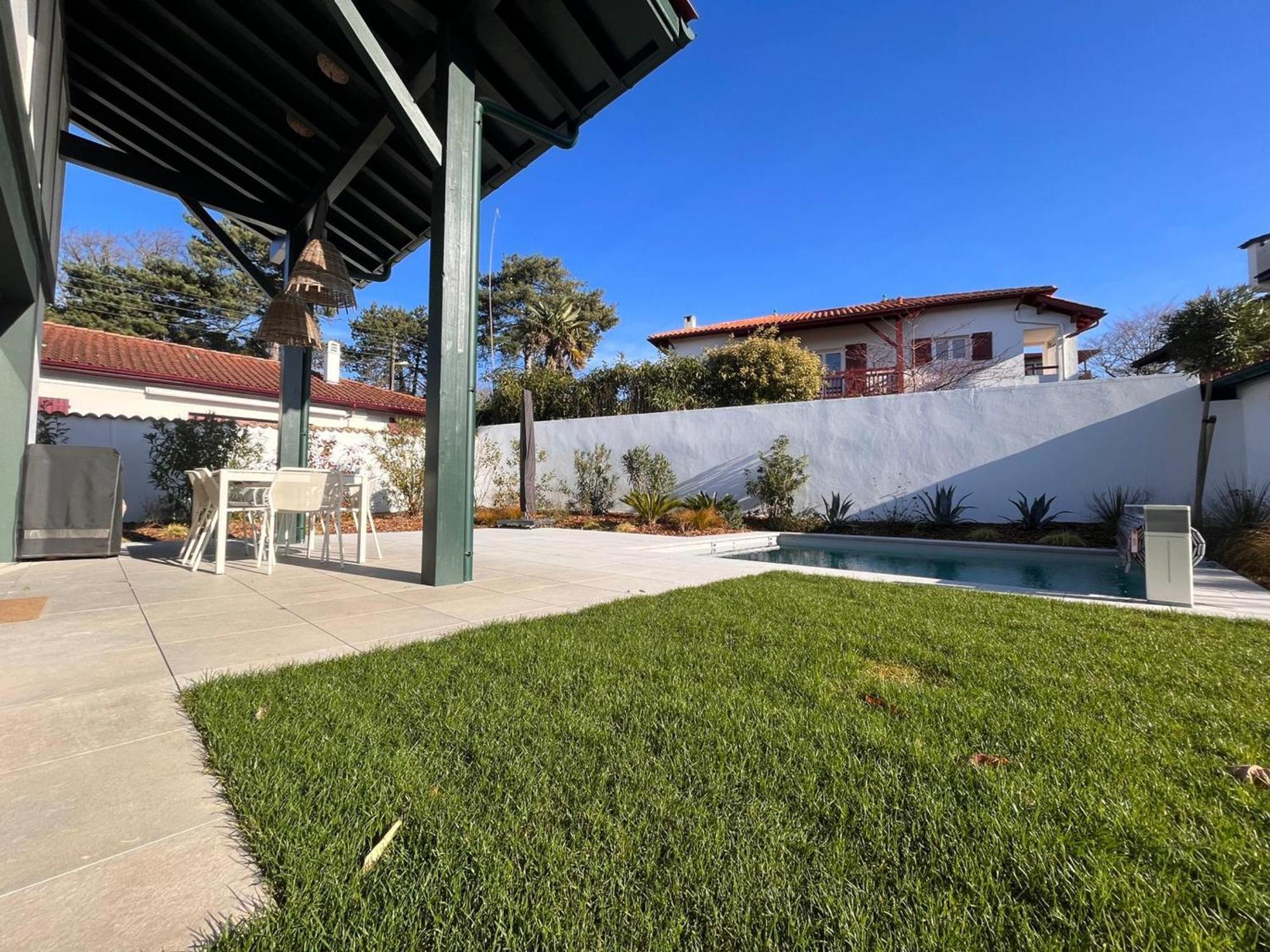 Villa Contemporaine, Piscine Chauffee, Proche Ocean A Saint-Jean-De-Luz - Fr-1-239-682 Exterior photo